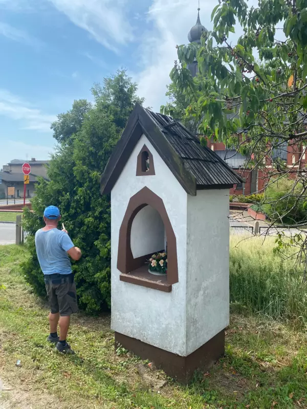 Remont kapliczki świętego Floriana c.d.